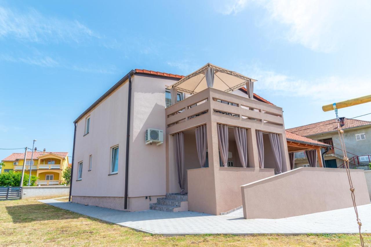 נין Apartmani Krzak מראה חיצוני תמונה