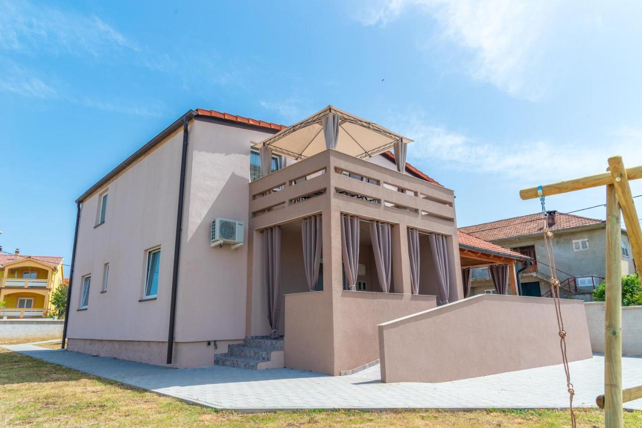 נין Apartmani Krzak מראה חיצוני תמונה